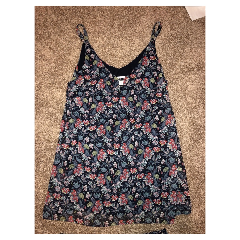 CABI TANK TOP & SKIRT - Picture 2 of 4